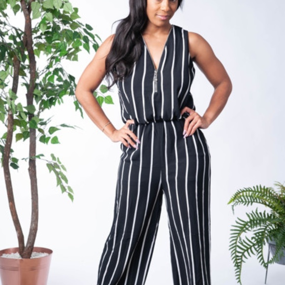 JUMPSUIT - Picture 1 of 4